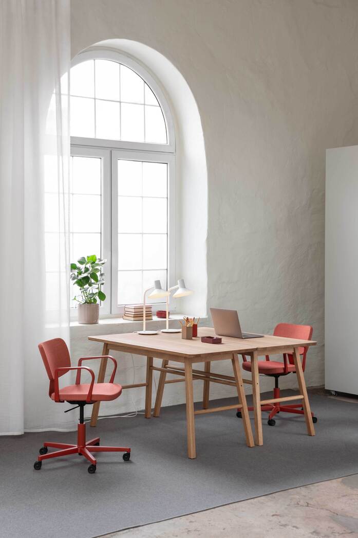 MATERIA Palette armchair Soho table interior 02