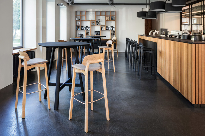 NONOTO BAR 09