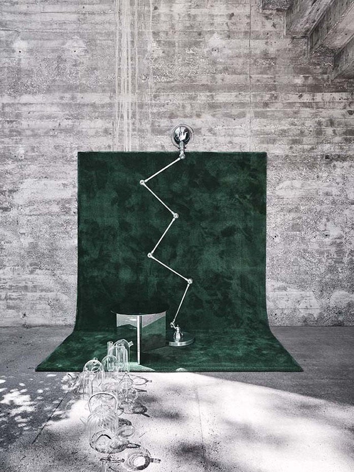 OBJECT CARPET RUGX Moody 2004 01