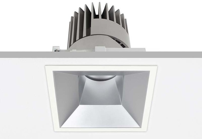 PERFORMANCE L STANDARD SPOT FIXED SQUARE 1