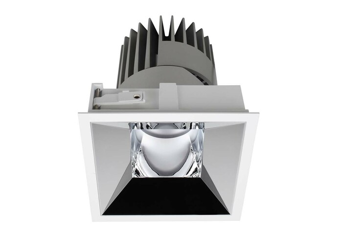 PERFORMANCE L STANDARD SPOT FIXED SQUARE 6