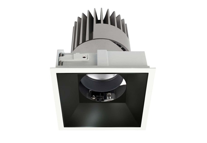 PERFORMANCE L STANDARD SPOT SQUARE 6