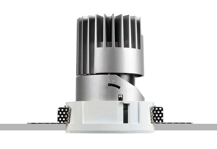 PERFORMANCE L TRIMLESS SPOT FIXED ROUND 2