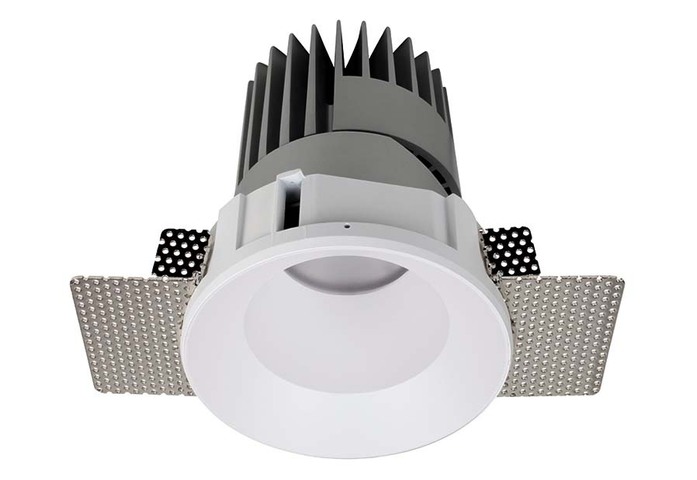 PERFORMANCE L TRIMLESS SPOT FIXED ROUND 4