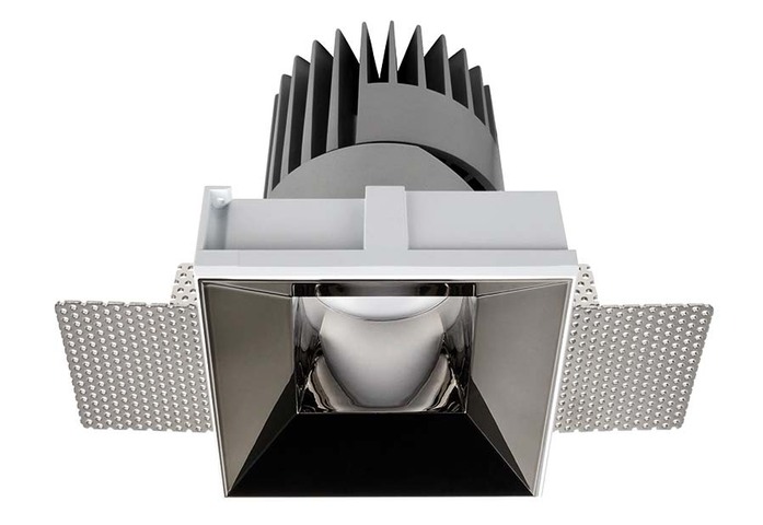 PERFORMANCE L TRIMLESS SPOT FIXED SQUARE 7