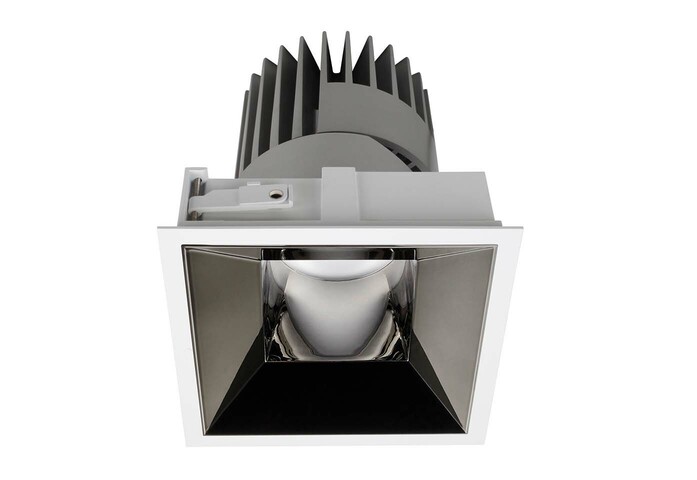 PERFORMANCE M STANDARD SPOT FIXED SQUARE 7