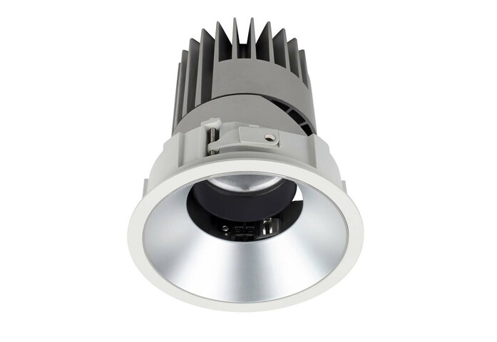 PERFORMANCE M STANDARD SPOT ROUND 4