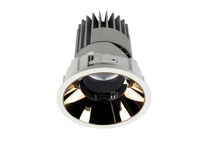 PERFORMANCE M STANDARD SPOT ROUND 9