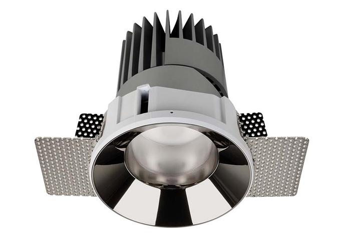 PERFORMANCE M TRIMLESS SPOT FIXED ROUND 7