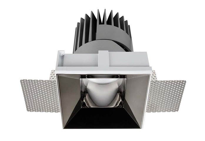 PERFORMANCE M TRIMLESS SPOT FIXED SQUARE 7