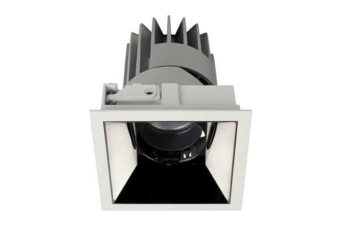 PERFORMANCE S STANDARD SPOT SQUARE 8