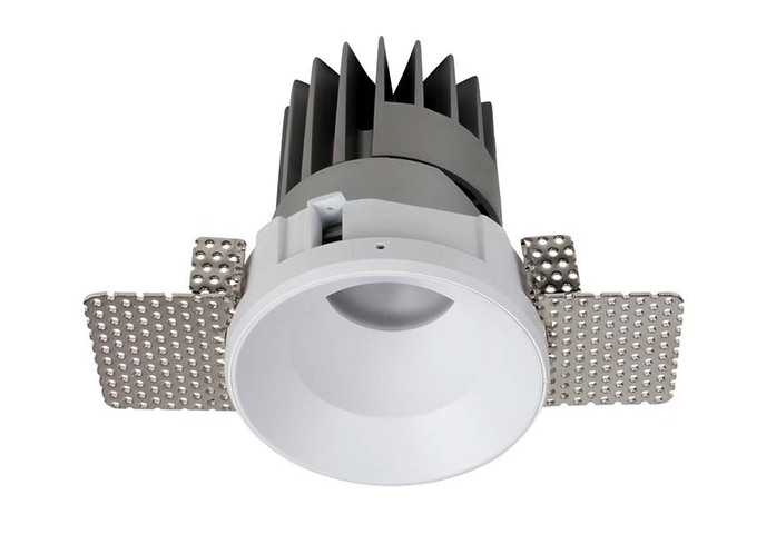 PERFORMANCE S TRIMLESS SPOT FIXED ROUND 4