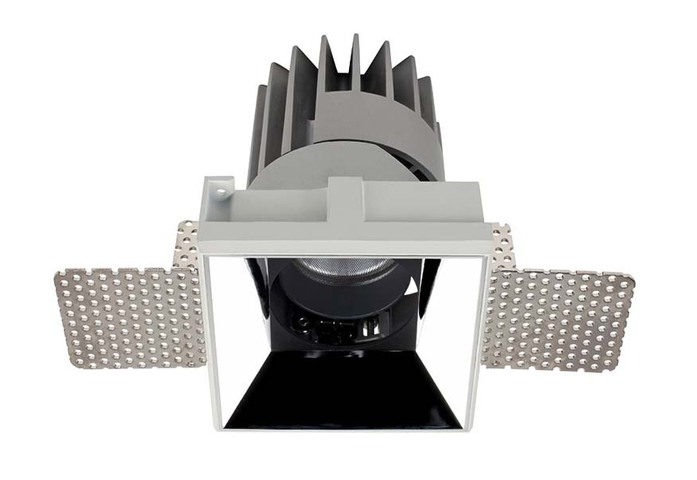 PERFORMANCE S TRIMLESS SPOT SQUARE 7