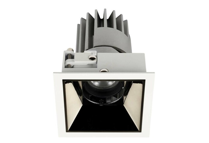 PERFORMANCE XS STANDARD SPOT SQUARE 10