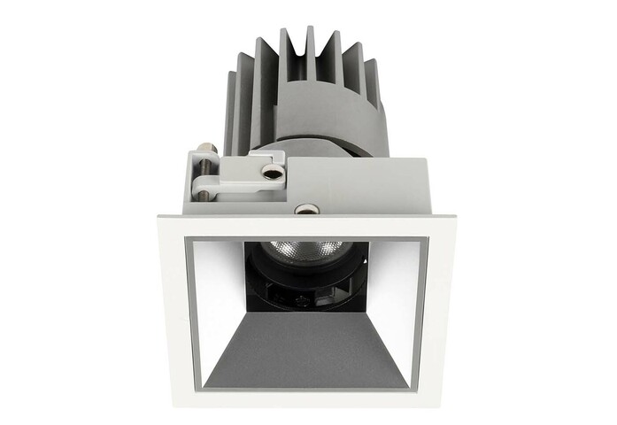 PERFORMANCE XS STANDARD SPOT SQUARE 6