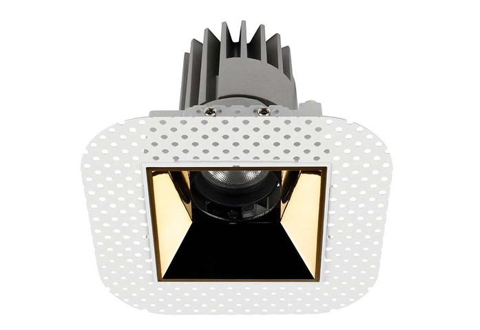 PERFORMANCE XS TRIMLESS SPOT SQUARE 9