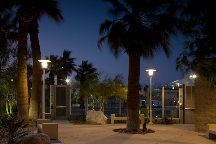Palm Springs Airport 16 06194