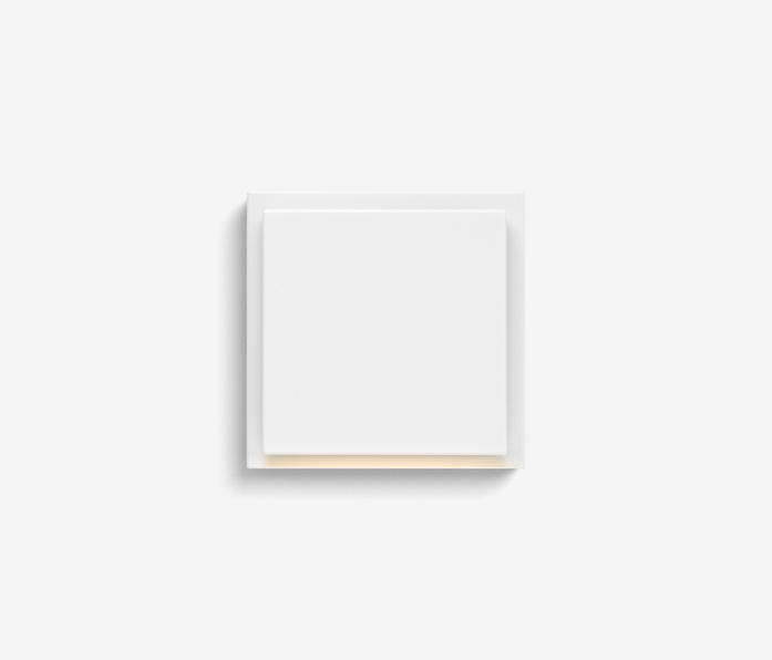 Plug Light Fluter Reinweissglanzend