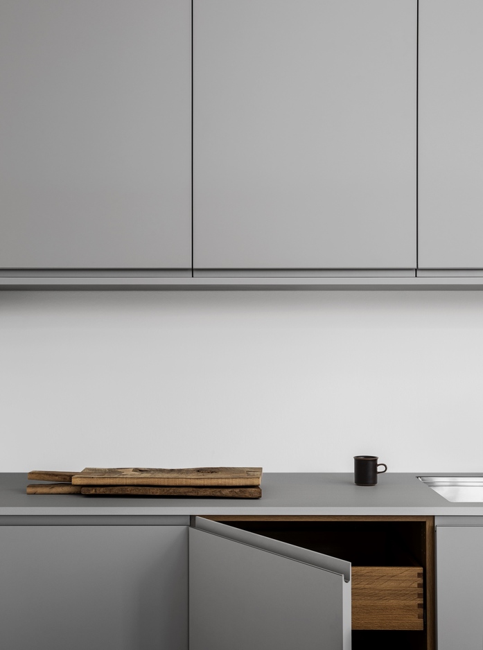 Reform PROFILE grey 03