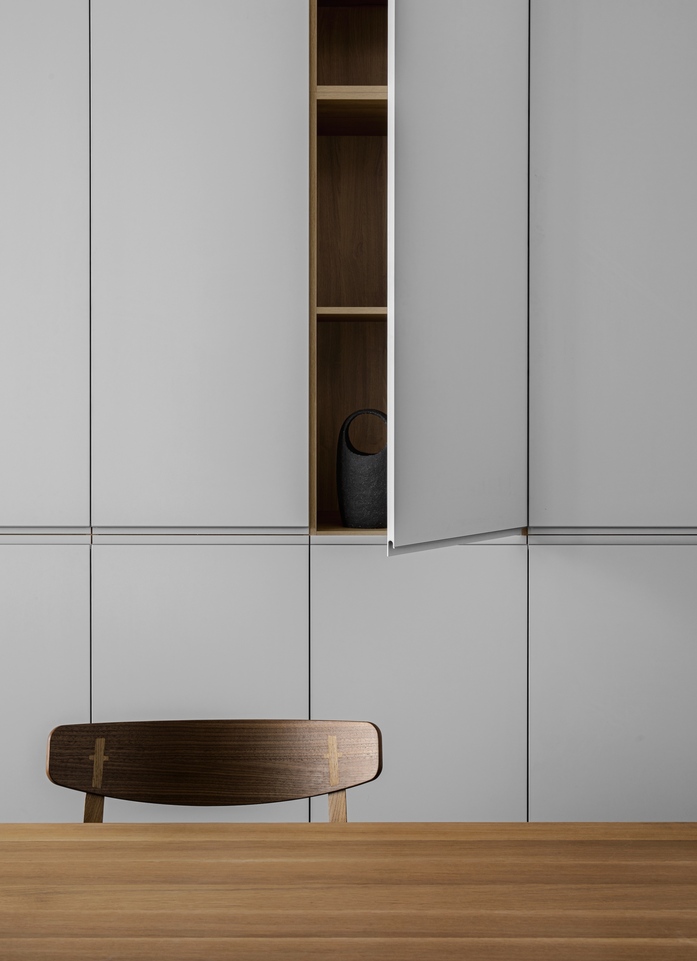 Reform PROFILE grey 04