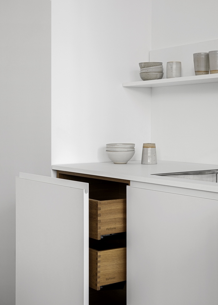 Reform PROFILE white 03