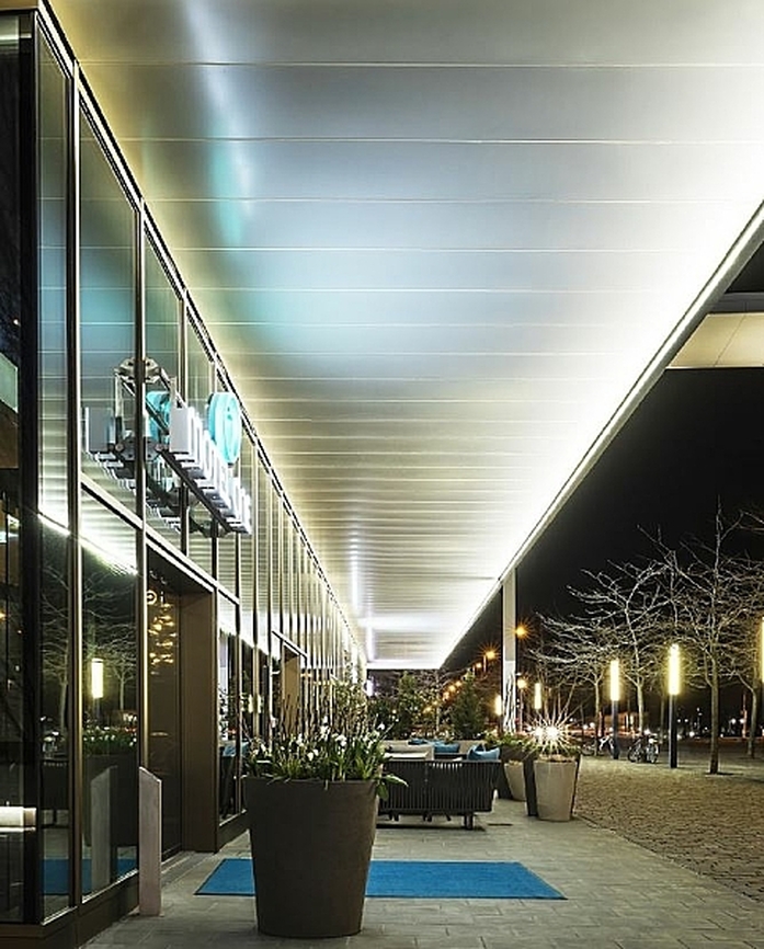 Riem Arcaden Munchen LED HL medium