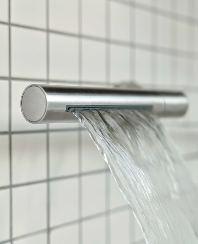 VOLA 080 W C40 Water Detail