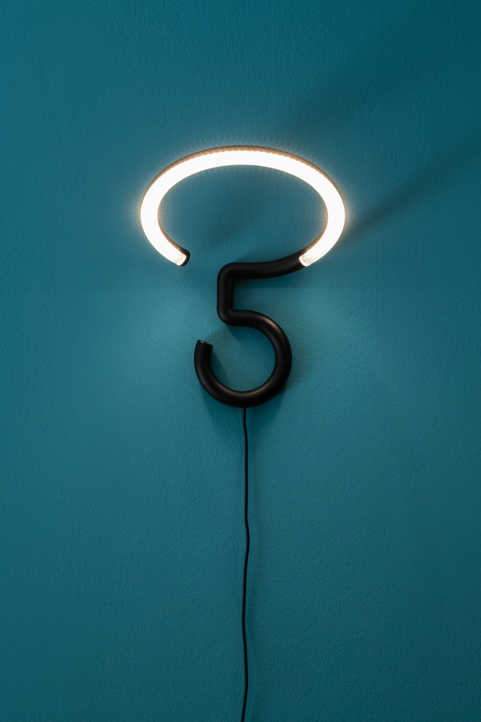 Vine Light 23