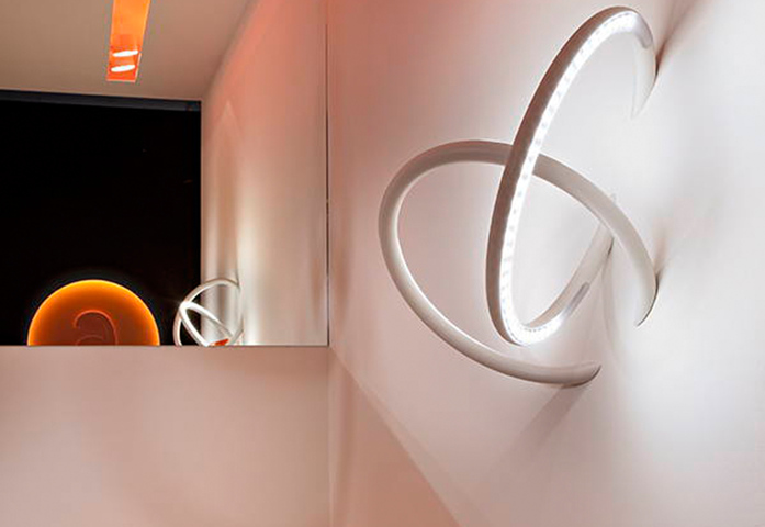 Wallpiercing superstudio071