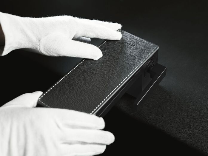 Aad01149 lowres