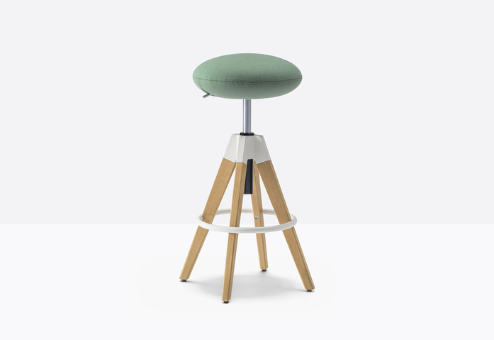 Arki stool arkw6 2 still 06