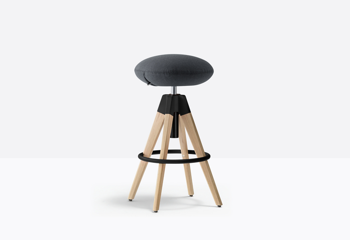 Arki stool arkw6 2 still 09
