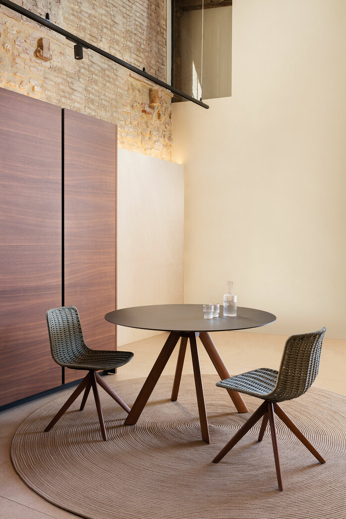 Atrivm dining table manel molina expormim furniture outdoor 15 2