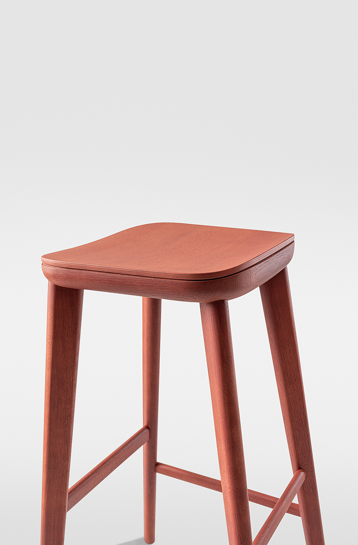 B AEON STOOL 04