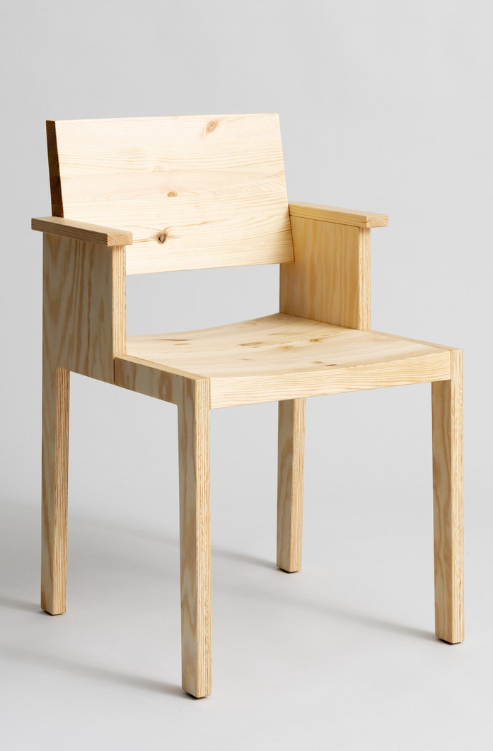 B Vaarni Maasto armchair studio 2048x1779