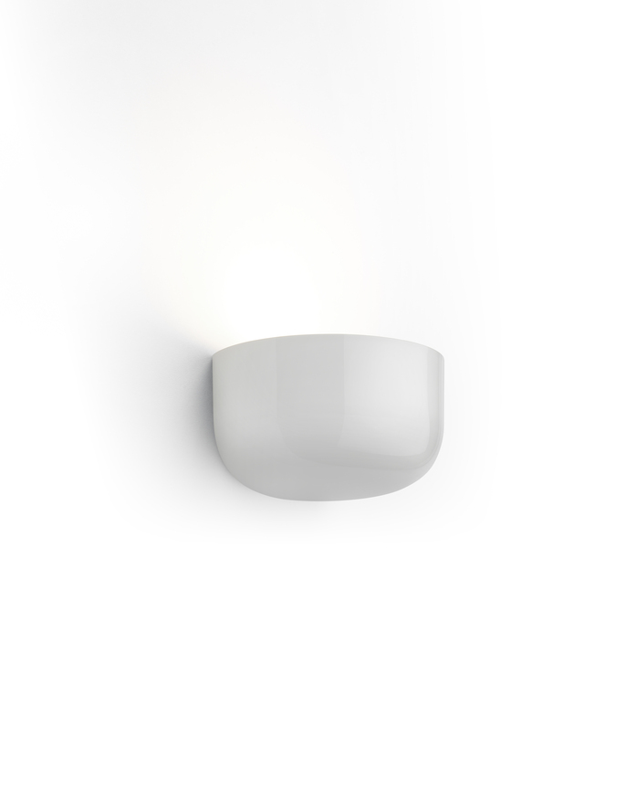 Bellhop wall white F1080009