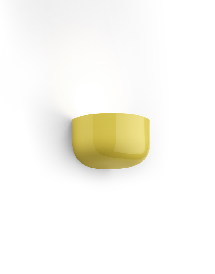 Bellhop wall yellow F1080019