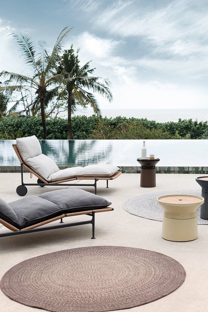 Coso tables zenith loungers 1