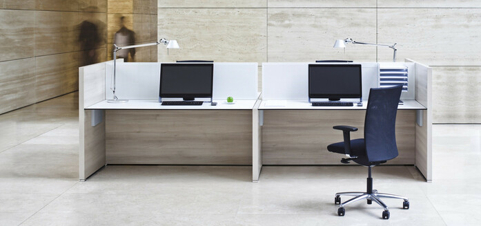 Csm Vario CONCLUSION Arbeitstisch 03 Sichtblende akustisch wirksam 200a0b4f43