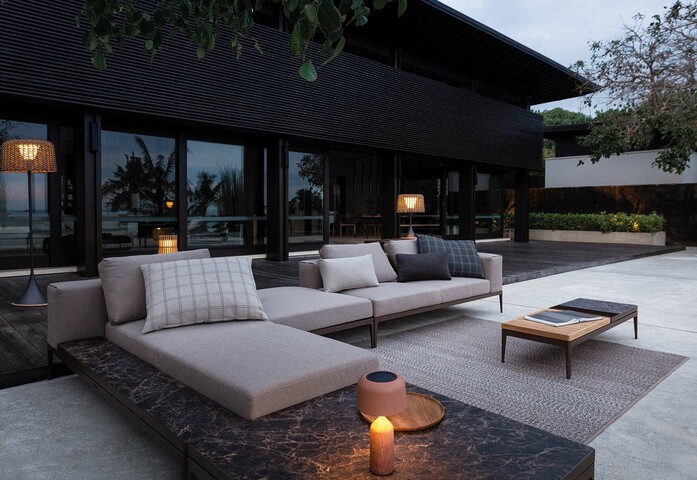 Grid seating set 20