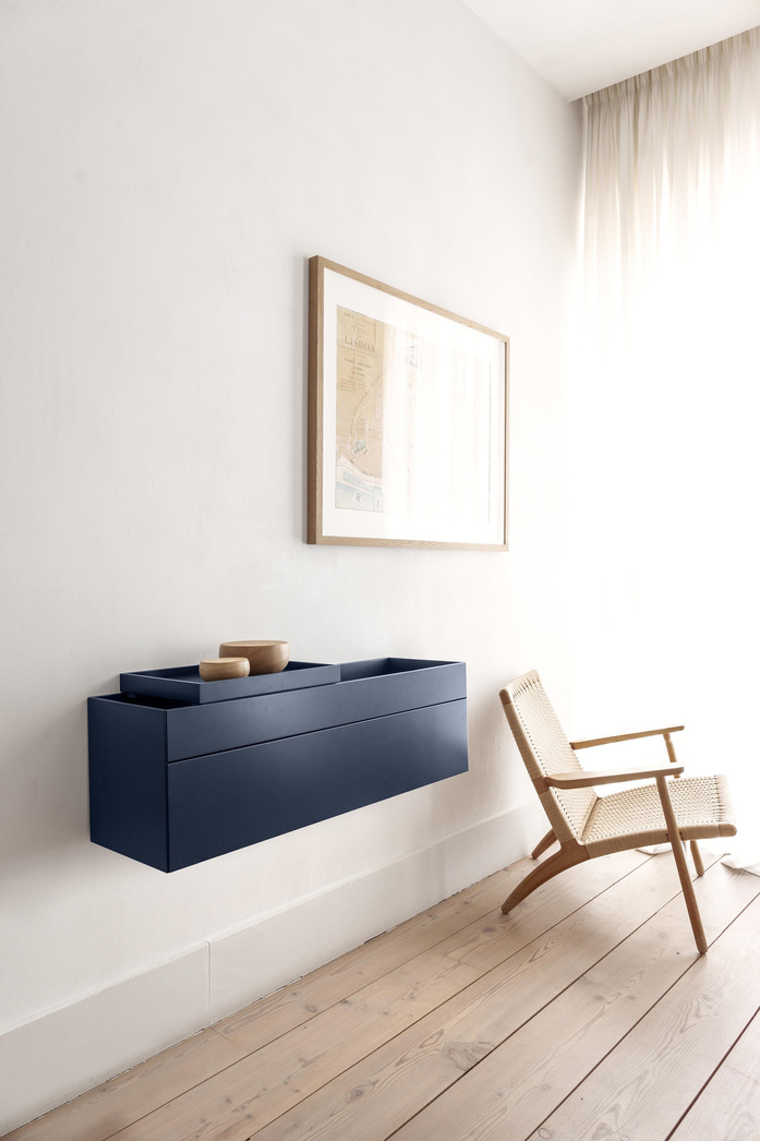 Hesperide dyo wandkonsole schiebetablett moebel aufbewahrung nachtblau schoenbuch 1