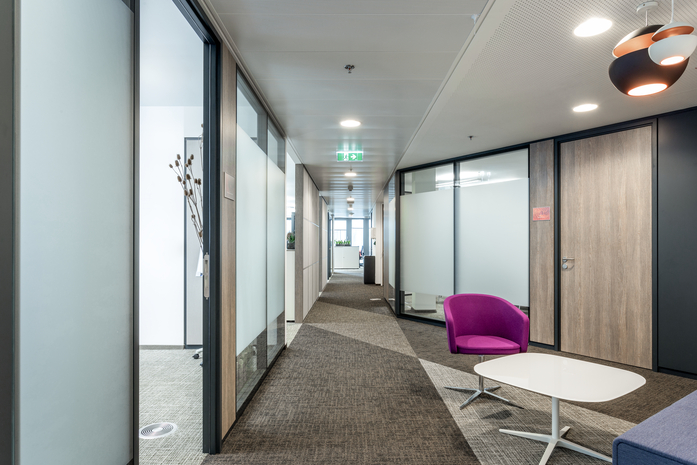 Img at icon 19 I www Lindner Group com