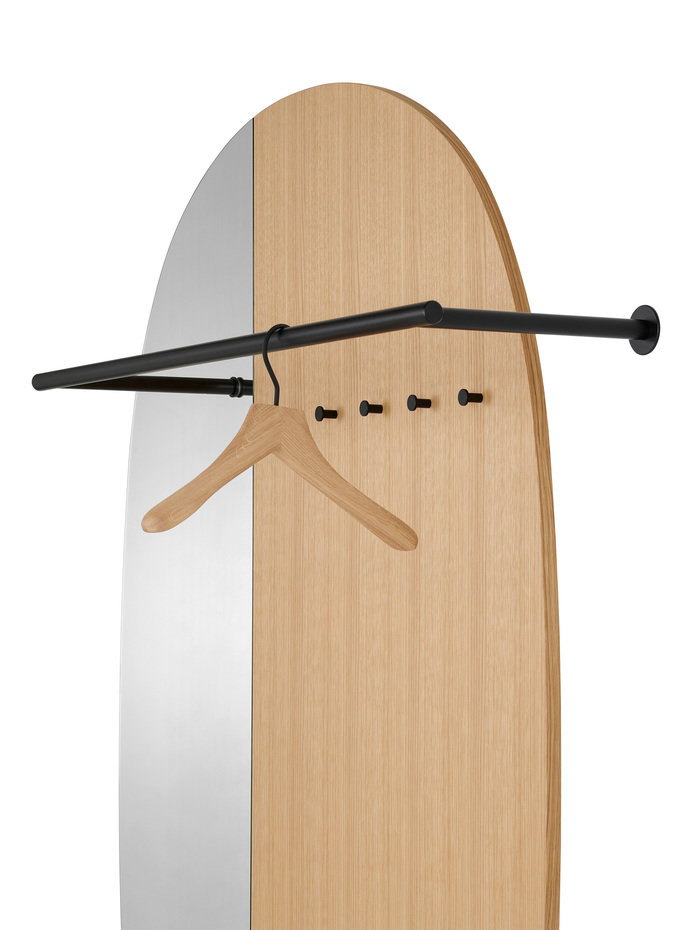 Mask detail moebel garderoben M eiche kleiderbuegel 0012 eiche schoenbuch 14