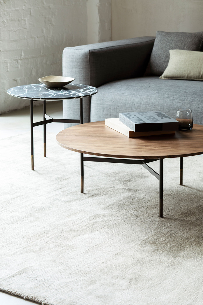 More HARRI sidetable 751