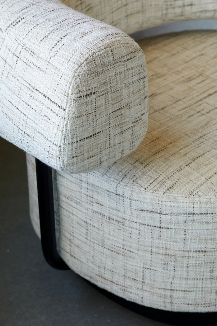 More OSO Swivel lounge chair 037
