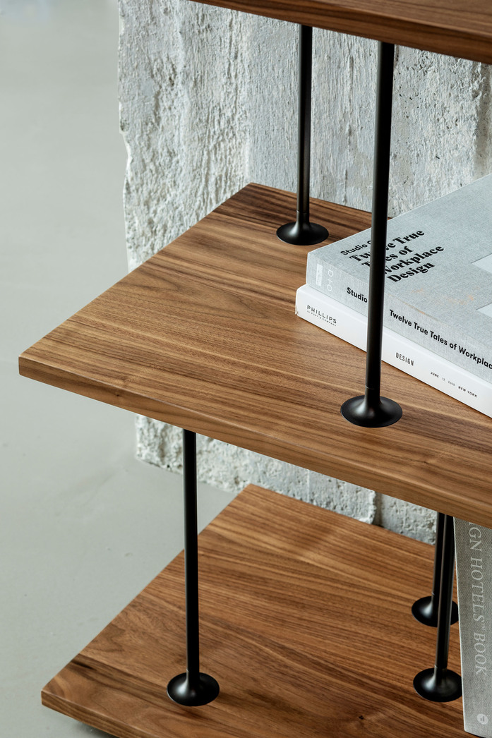 More SALO shelf 555