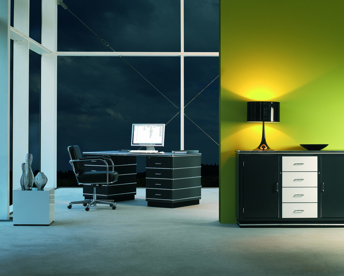 Mueller CL Schreibtisch TB229 7026