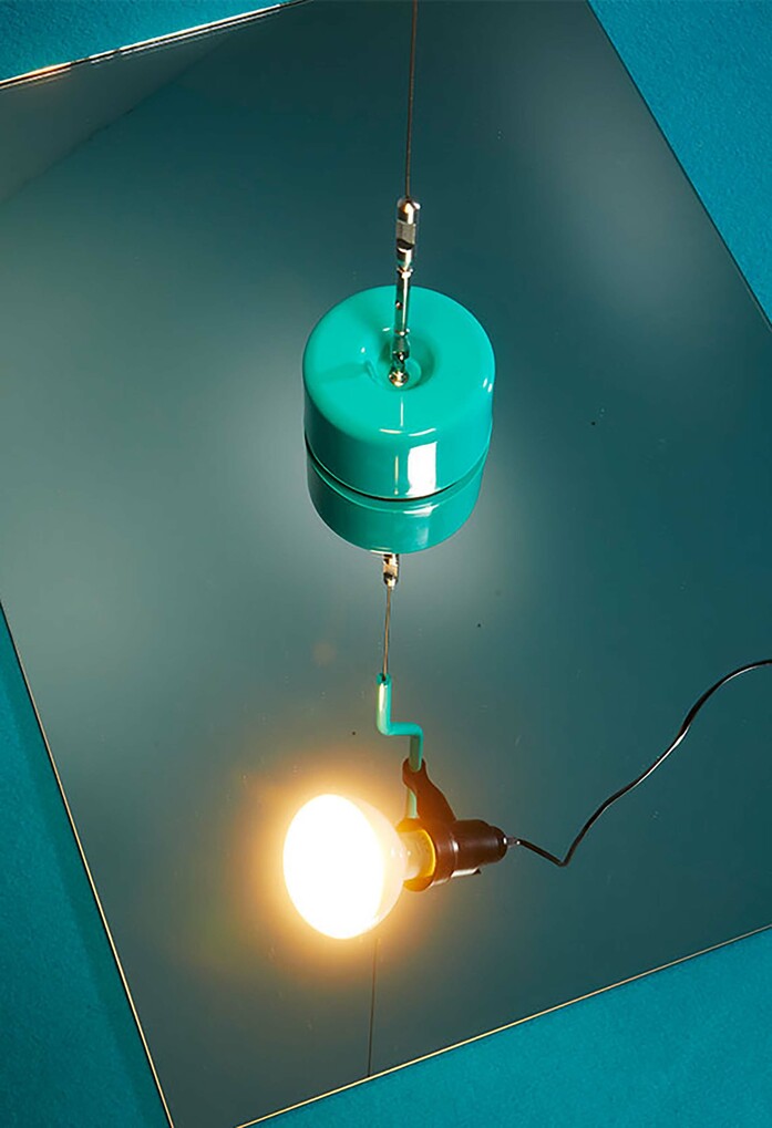 Parentesi suspension castiglioni manzu flos F5601074 product life 01 571x835