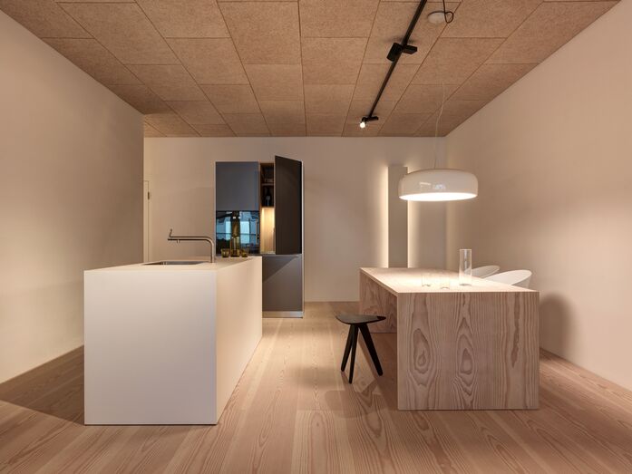 Pur natur Dielen Douglasie Select Natur 3 Schicht 21x300 FL 15 75m A04 Showroom Basel 7216 x 5412
