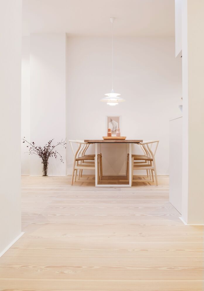 Pur natur floorboards douglas 3 layer select 18x300mm white lye white oil FL Apartment Berlin 04